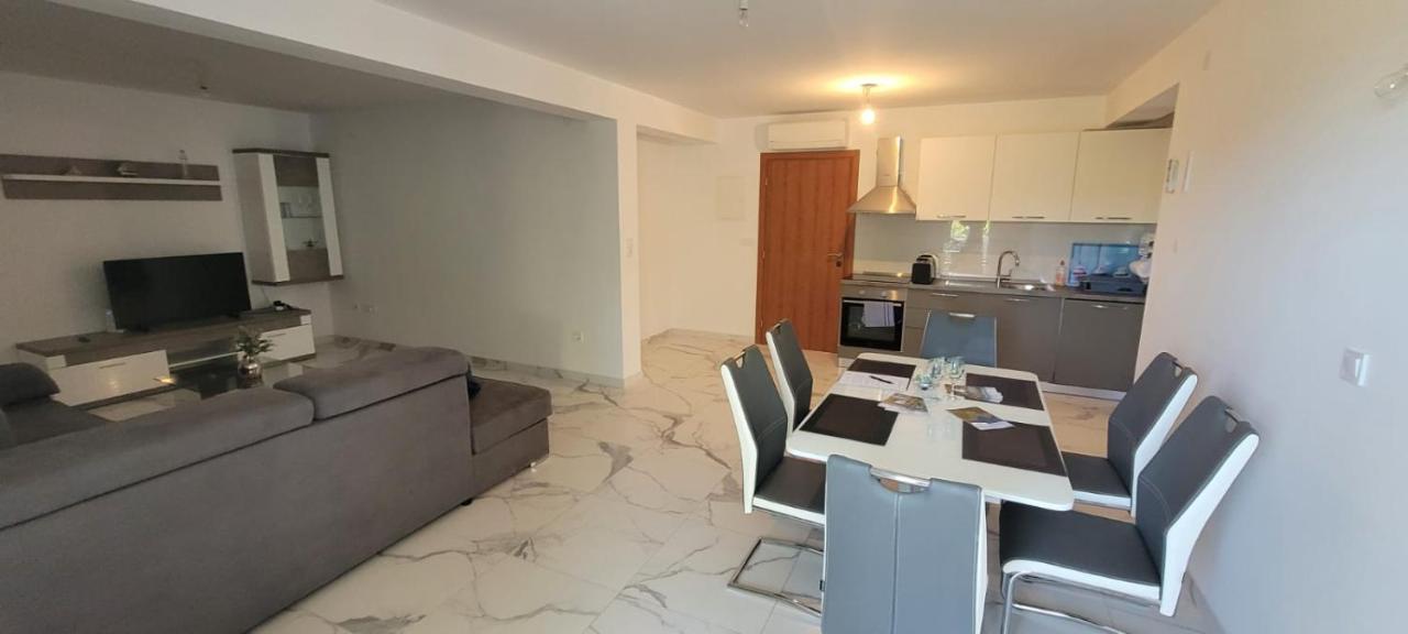 Apartments San Lovište 外观 照片